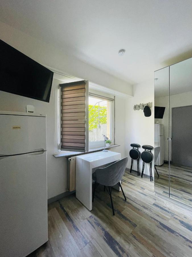 Apartment Dnn - Stylish - Free Wifi, Netflix And Parking - Min Away To Basel And Airport - Dishwasher, Washing Machine